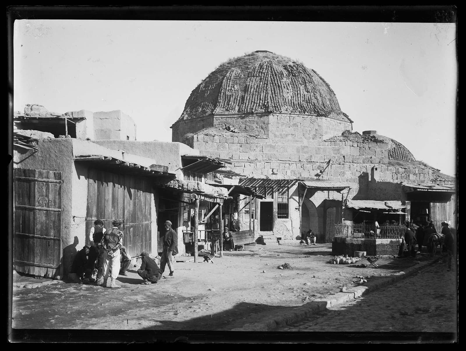 Eski Hamam, Bor