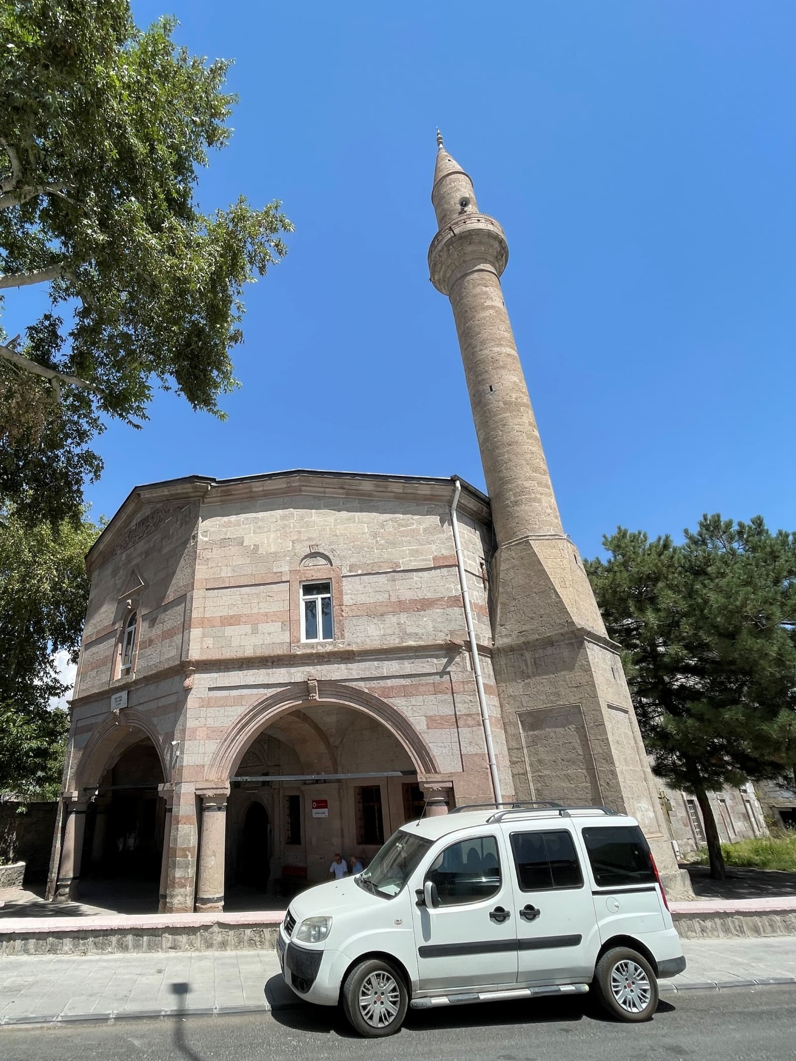 Fatih Camii, Everek