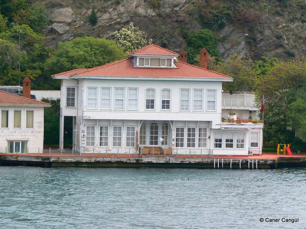 Kadri Paşa Yalısı