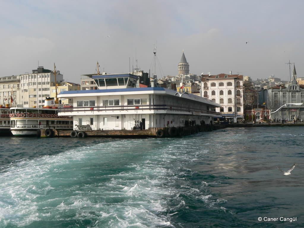 Karaköy İskelesi