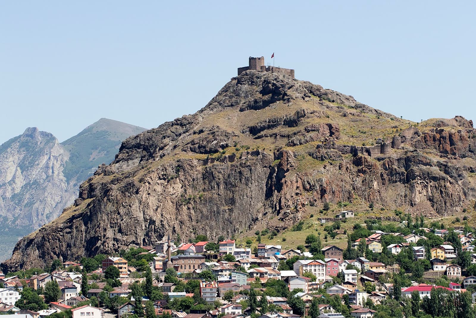 Şebinkarahisar Kalesi