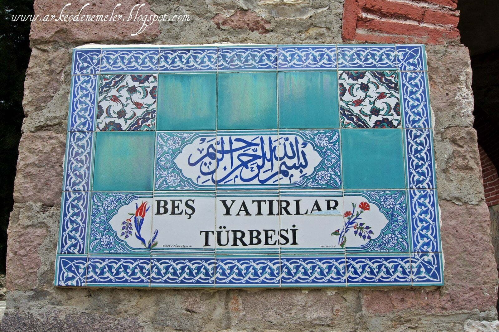 Beş Yatırlar Türbesi