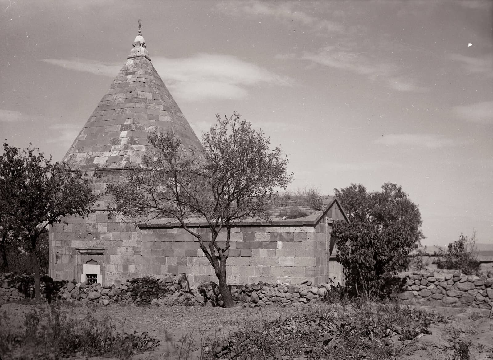 Bektaş Efendi Türbesi