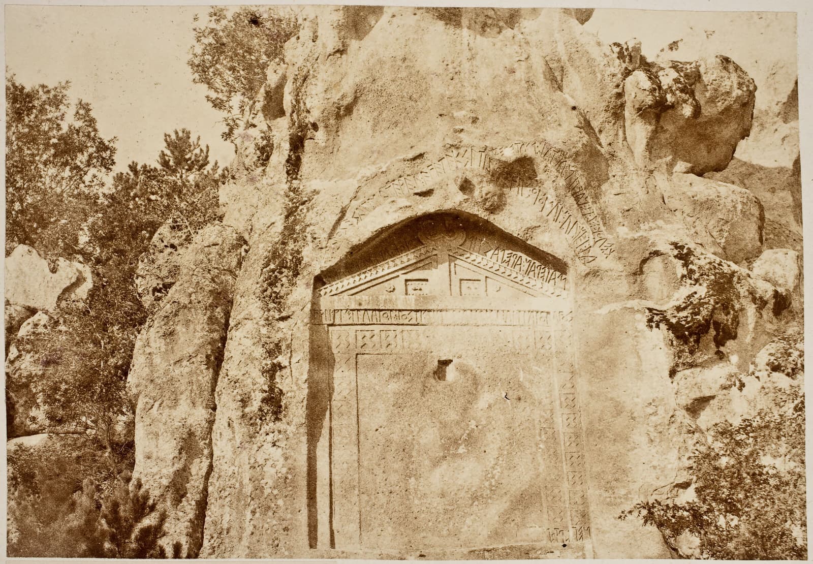 Bahşeyiş Anıtı