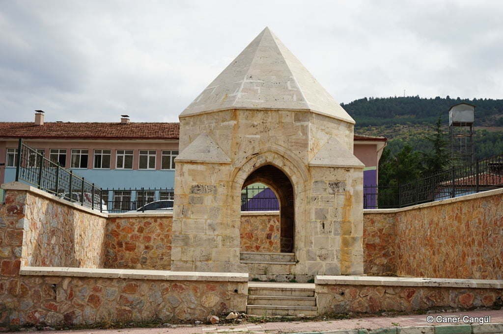Erenler Sultan Türbesi