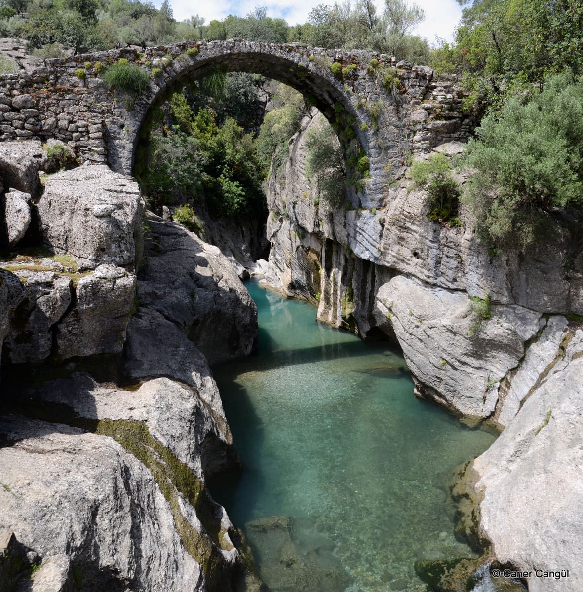 Köprülü Kanyon Büğrüm Köprüsü
