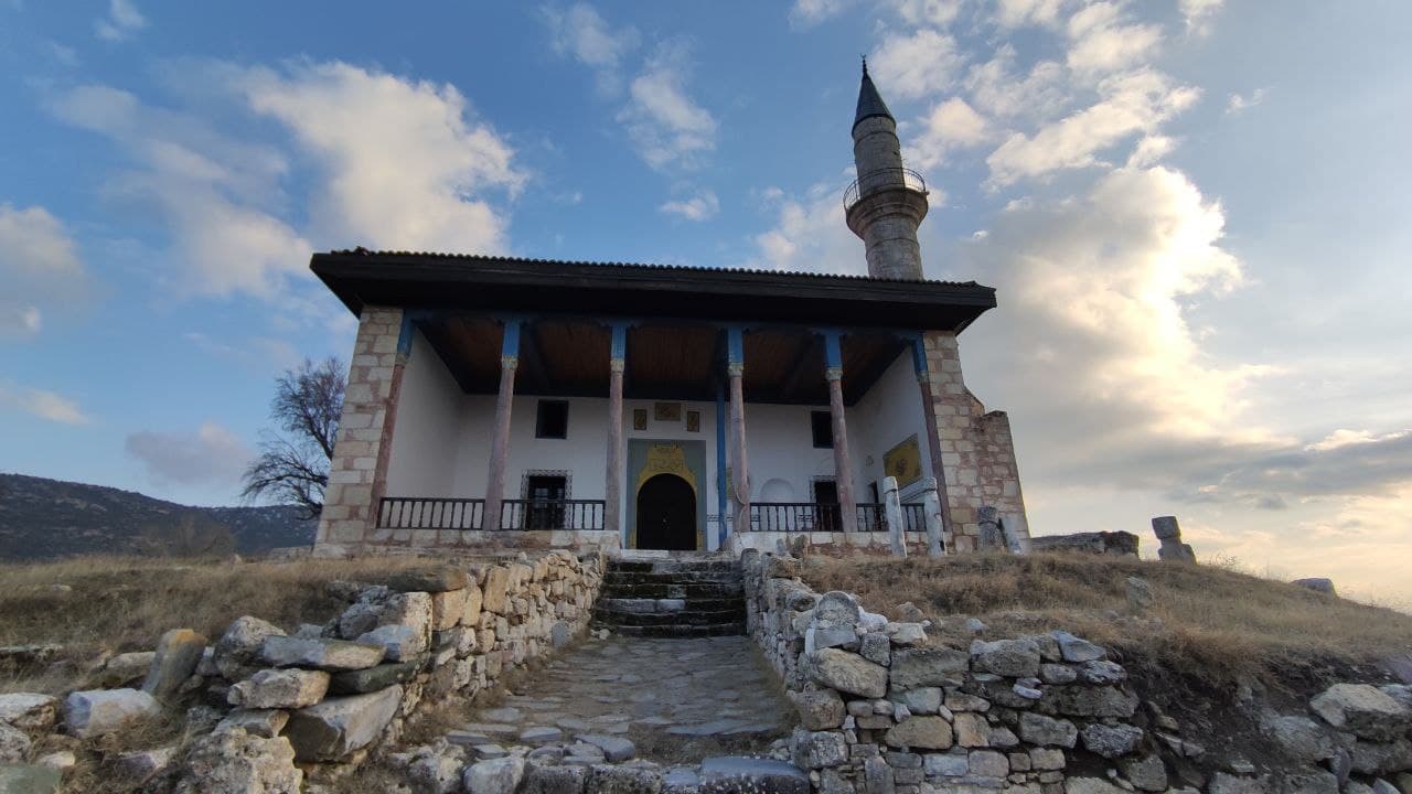 Cevher Paşa Camii