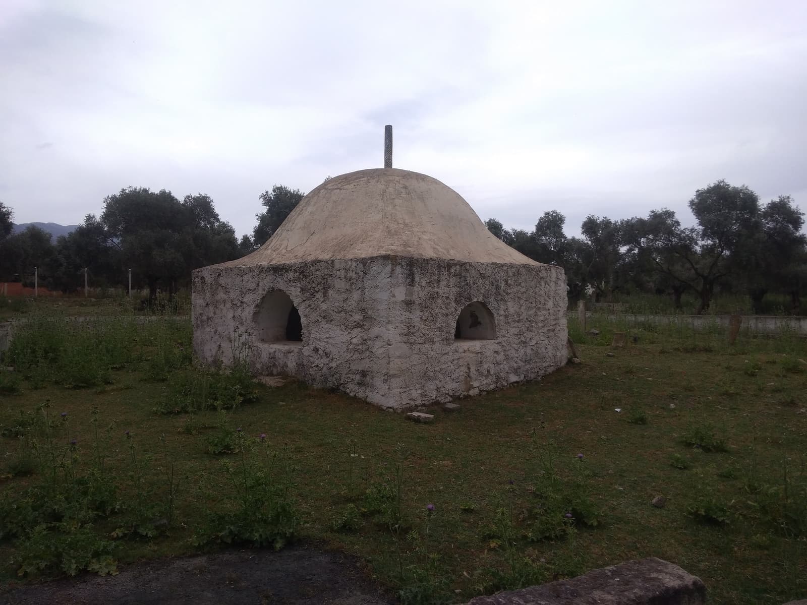 Arap Dede Türbesi, Umurlu
