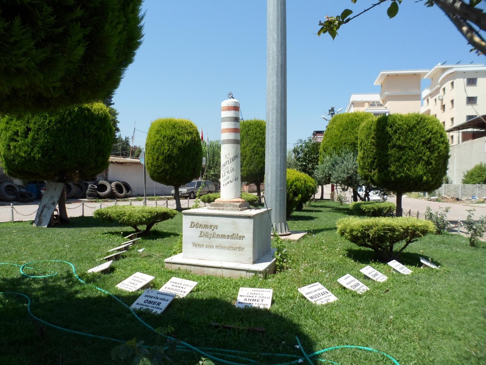 Ahmetli Şehitliği