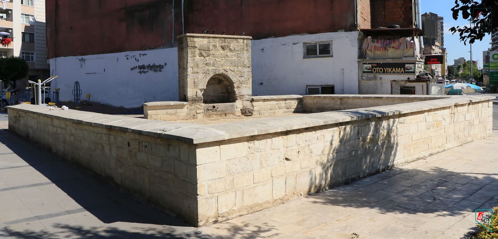 Veliefendi Çeşmesi ve Namazgâhı