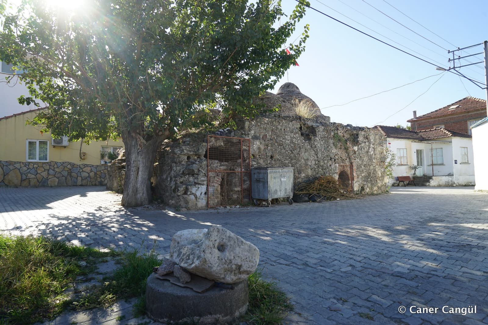 Ulamış Hamamı