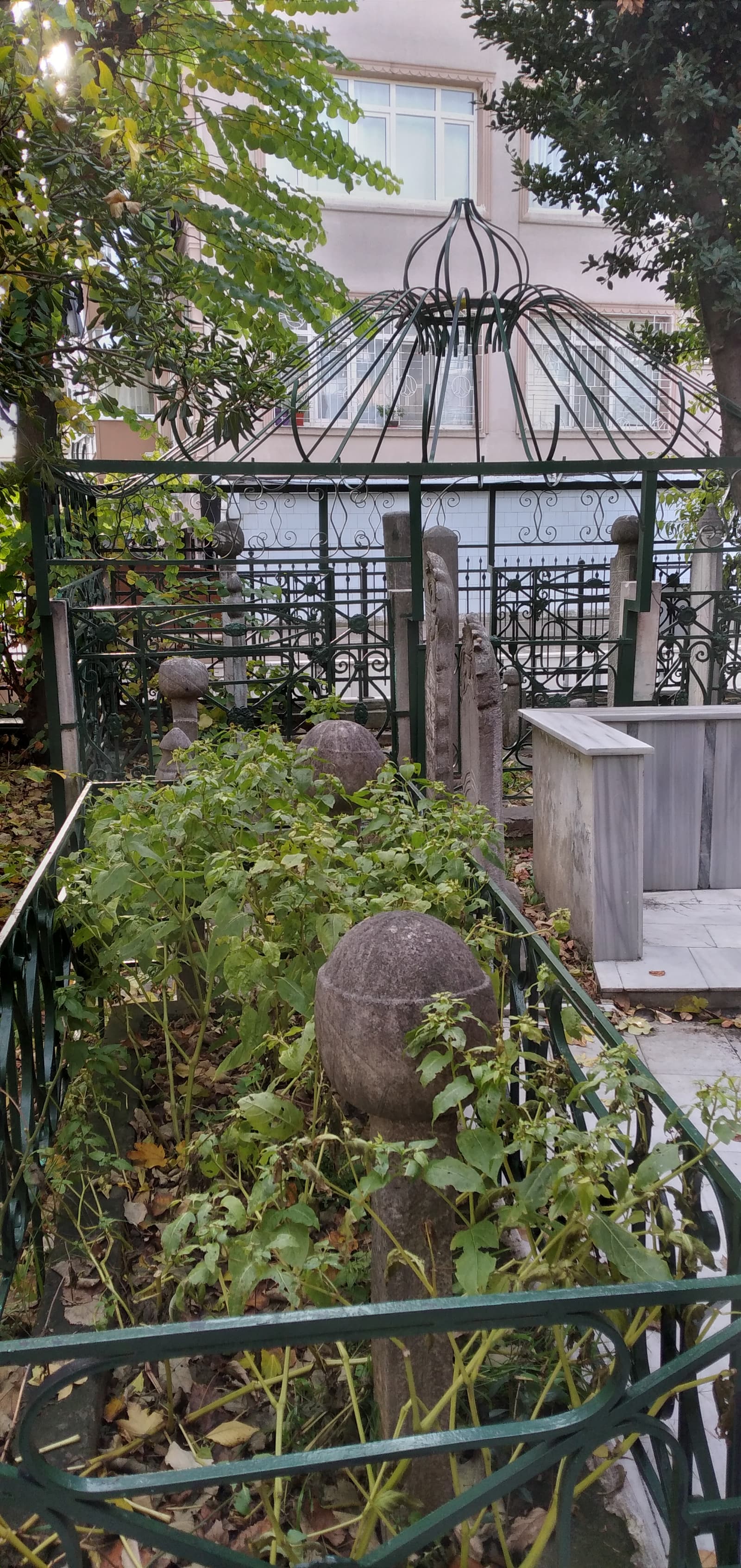 Zehkeri Kemal Camii Haziresi