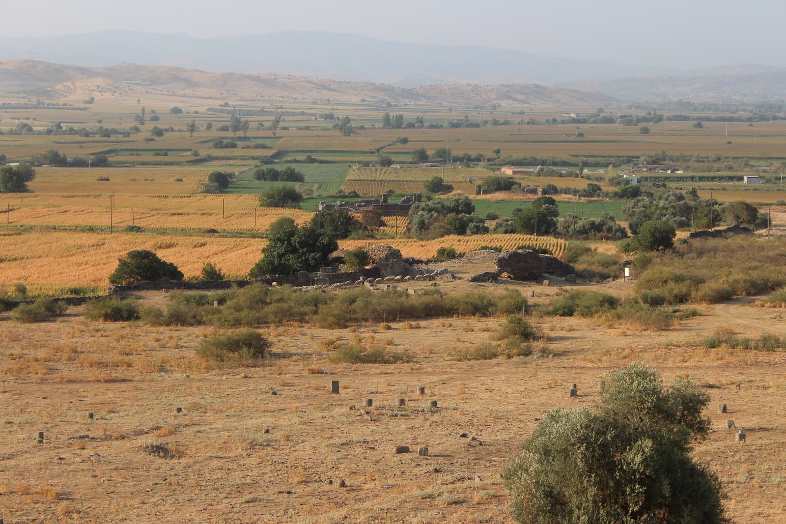 Alabanda Merkezi Hamam
