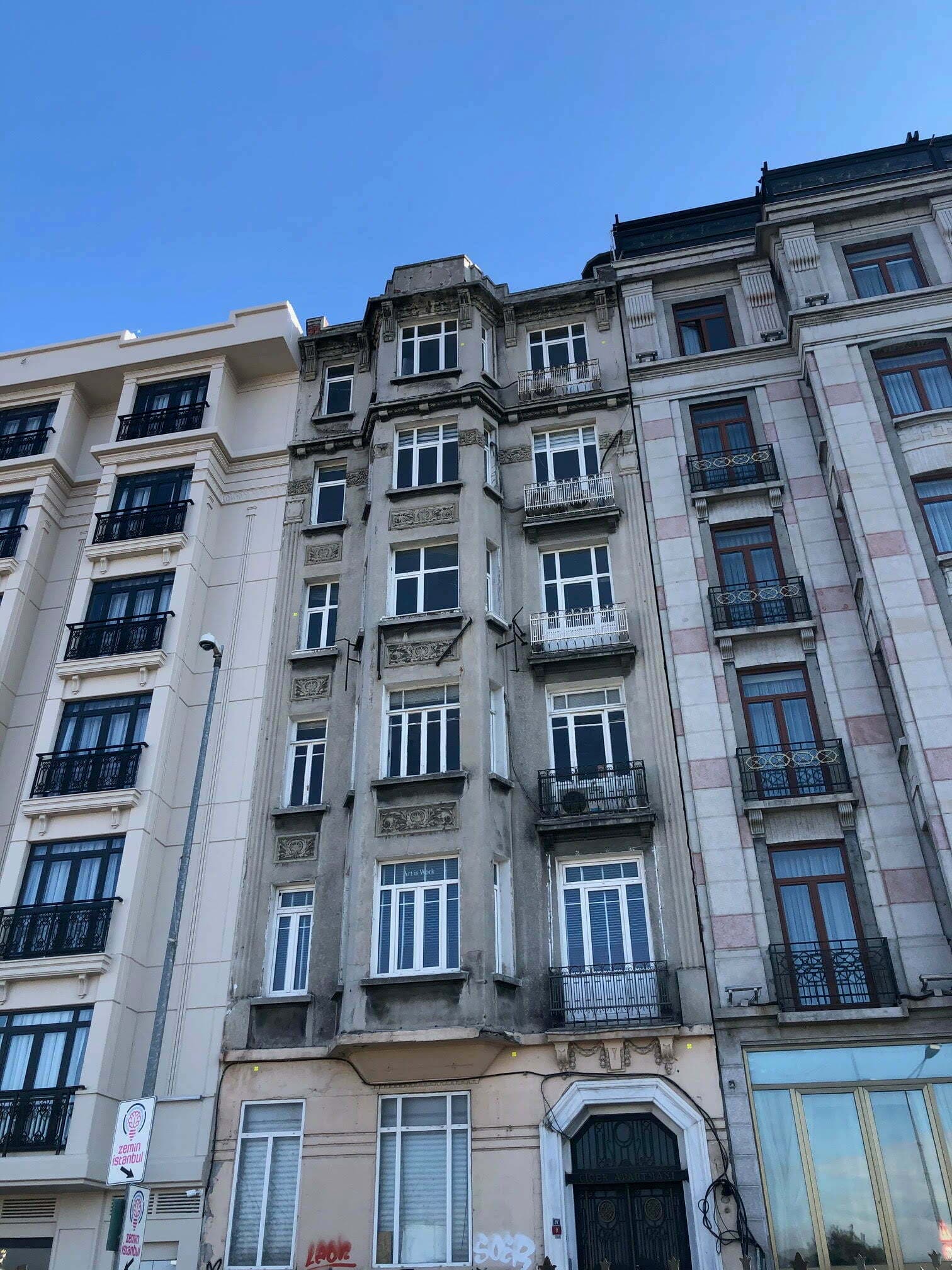 Çiçek Apartmanı