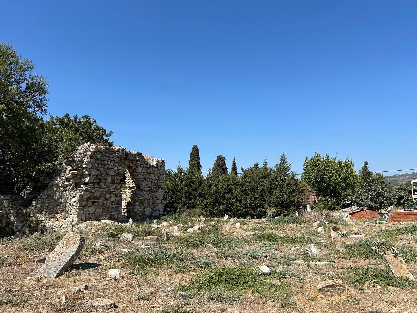Soğucak Eski Mezarlığı