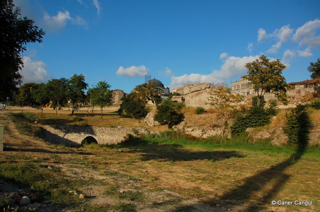 Sulukule Su Kemeri