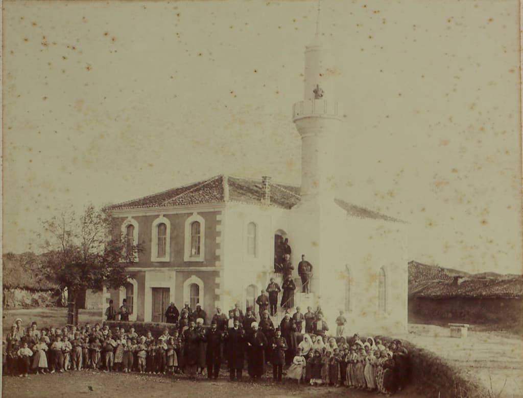 Yakuplu Köyü Camii