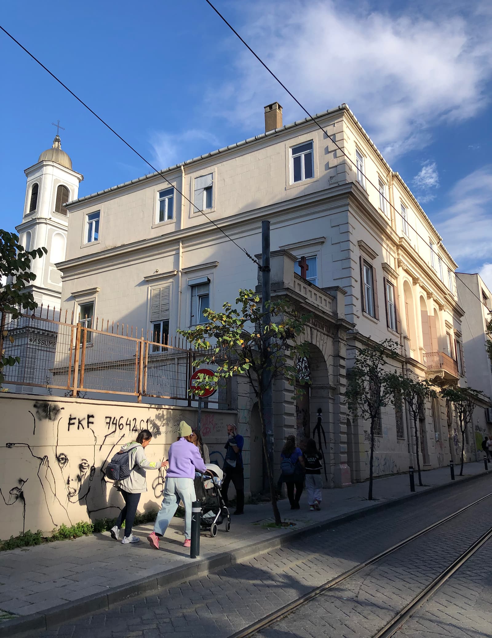 Notre Dame de L’Assomption Katolik Kilisesi Lojman Binası