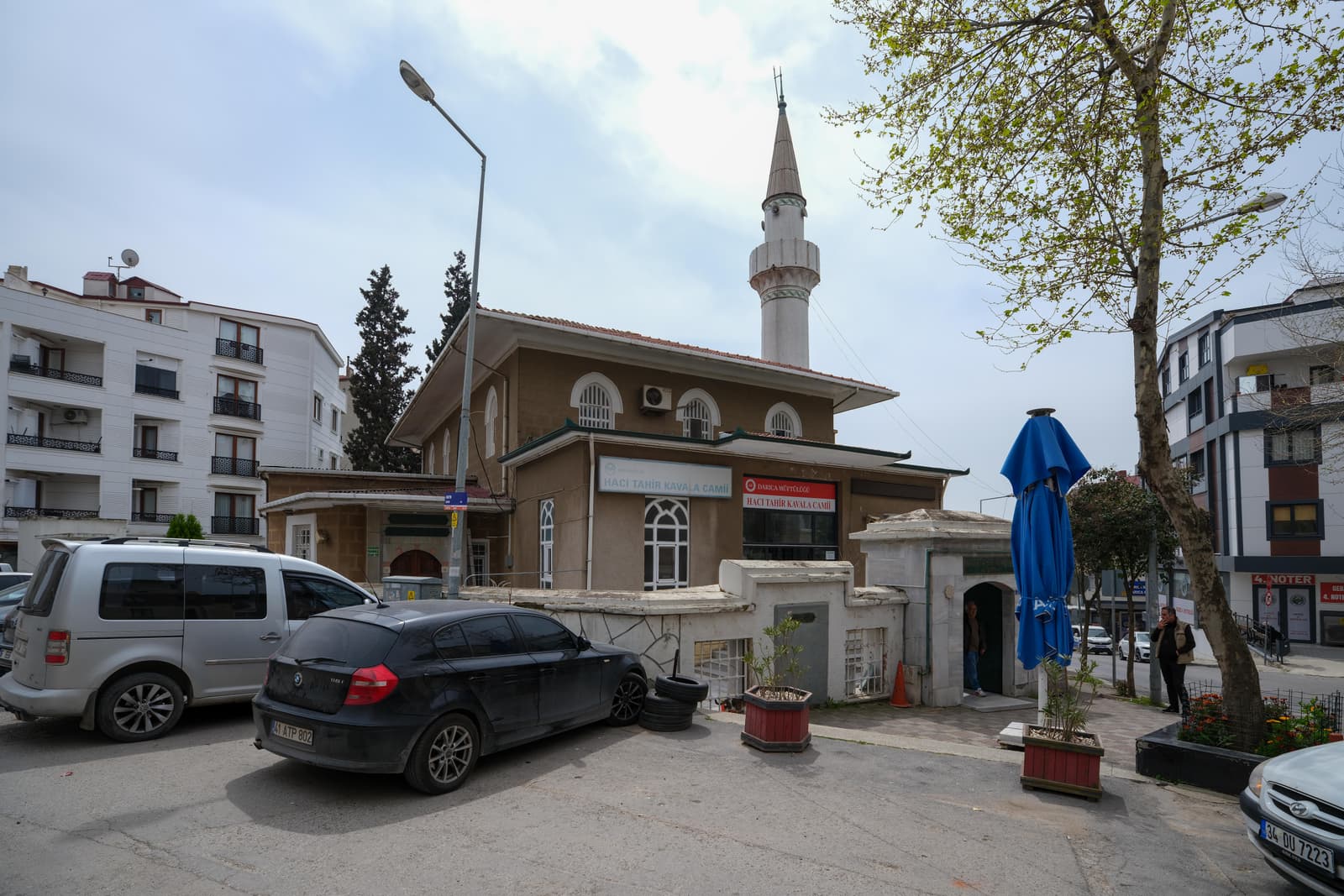 Hacı Tahir Kavala Camii