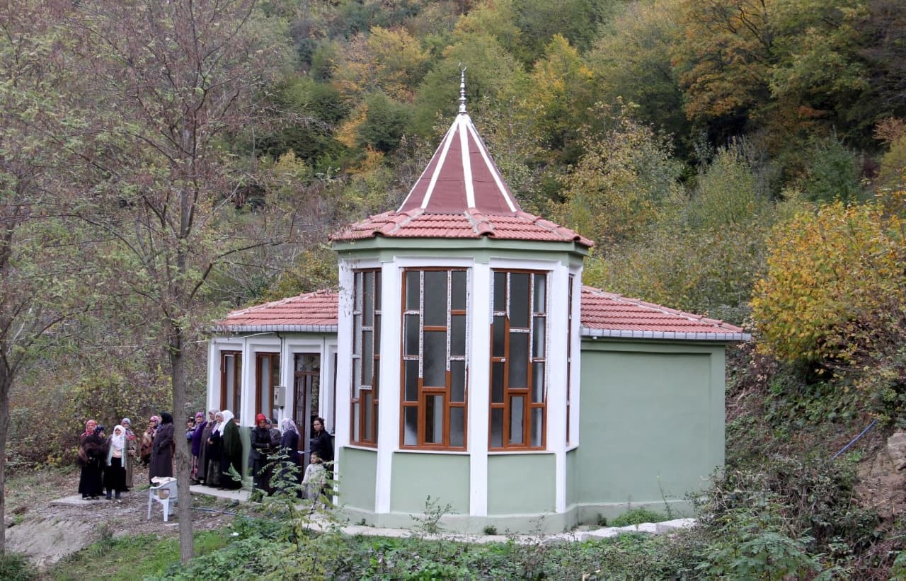 Bayramgazi Türbesi