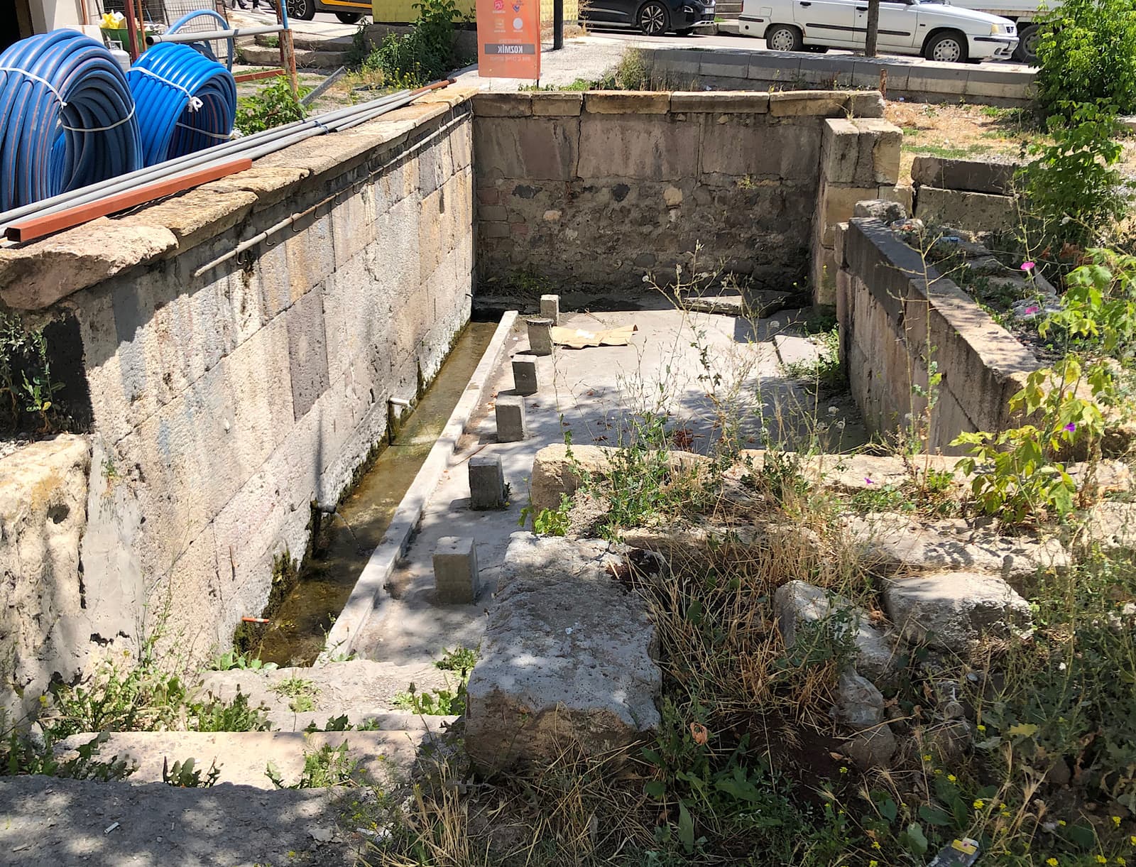 On İki Çeşme