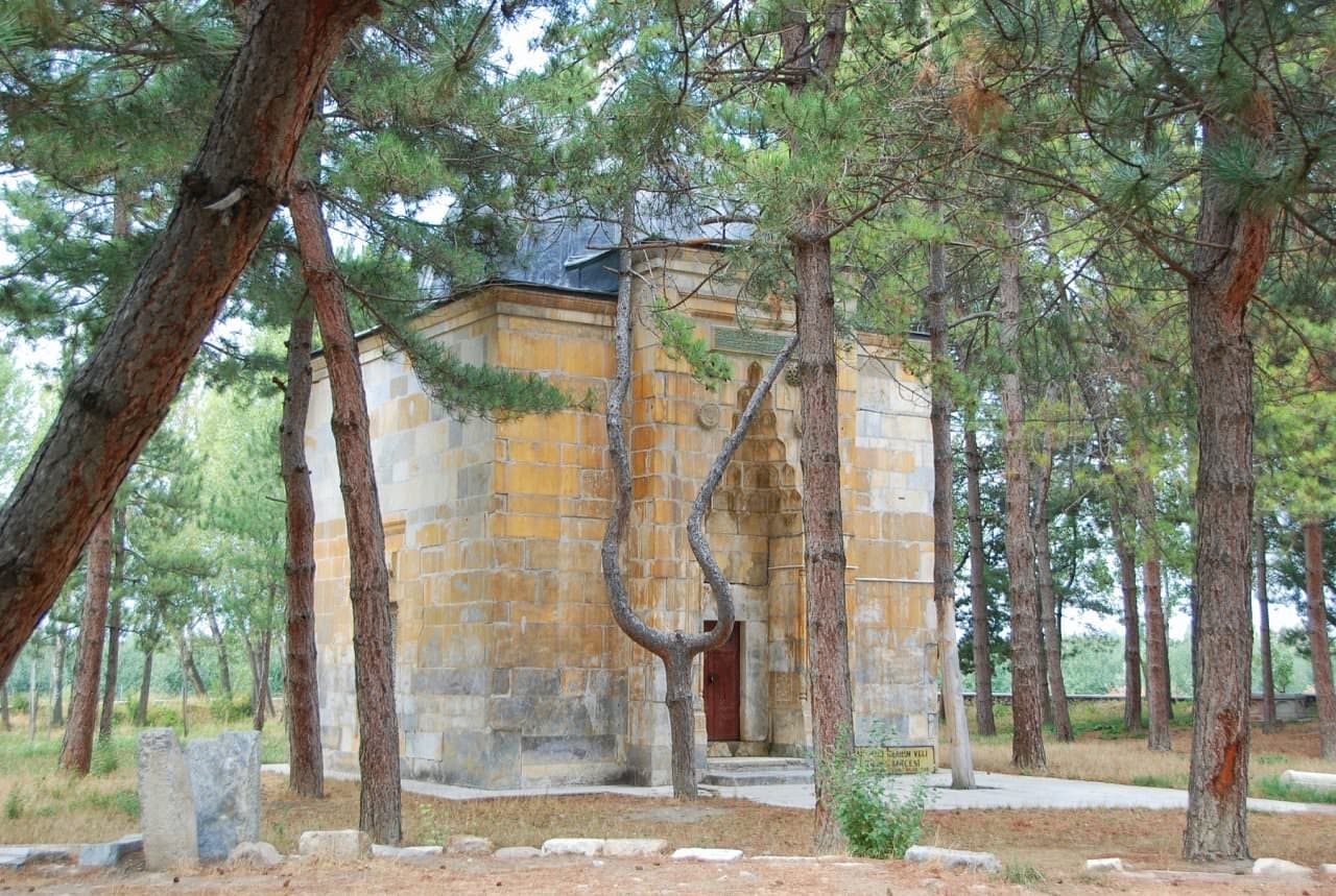 Hacı İbrahim Veli Sultan Türbesi