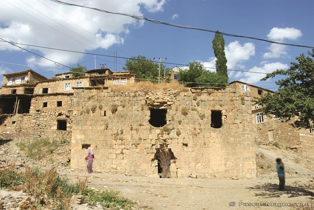 Surp Kevork Manastırı