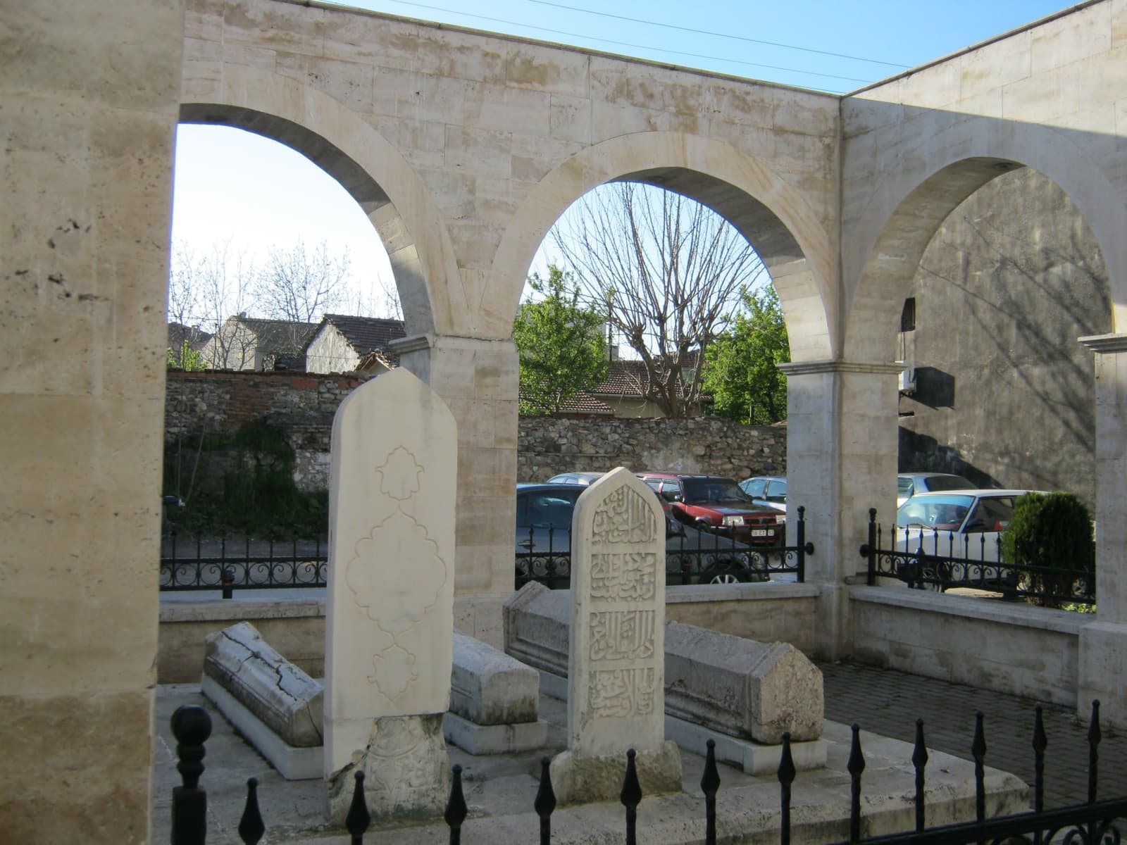 Oruç Bey Türbesi