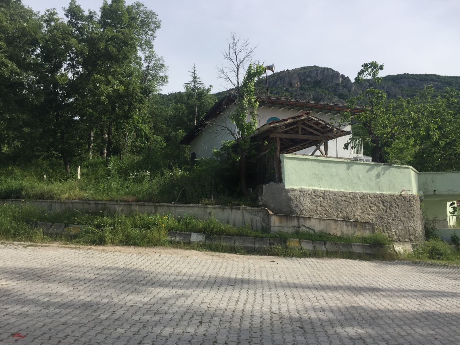 Veli Rum Baba Türbesi