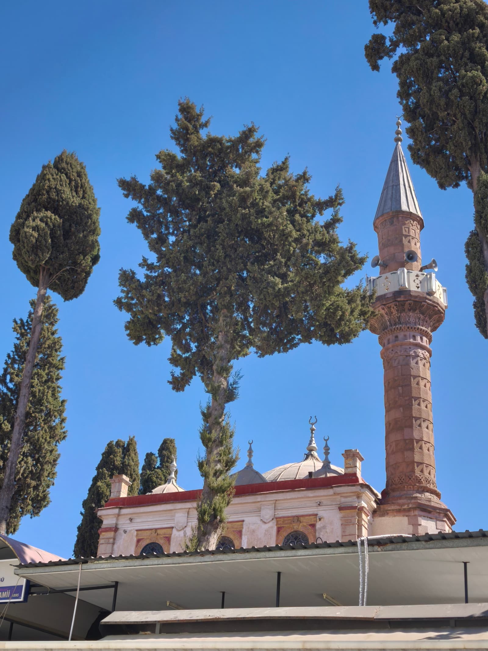 Hakim Efendi Camii