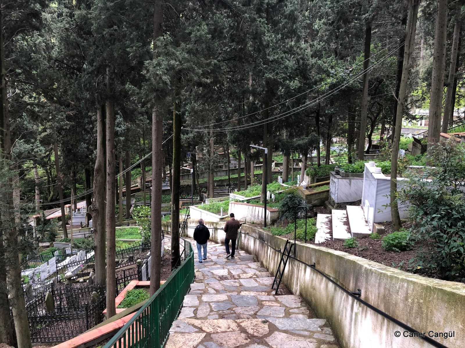 Sultan Baba Mezarlığı