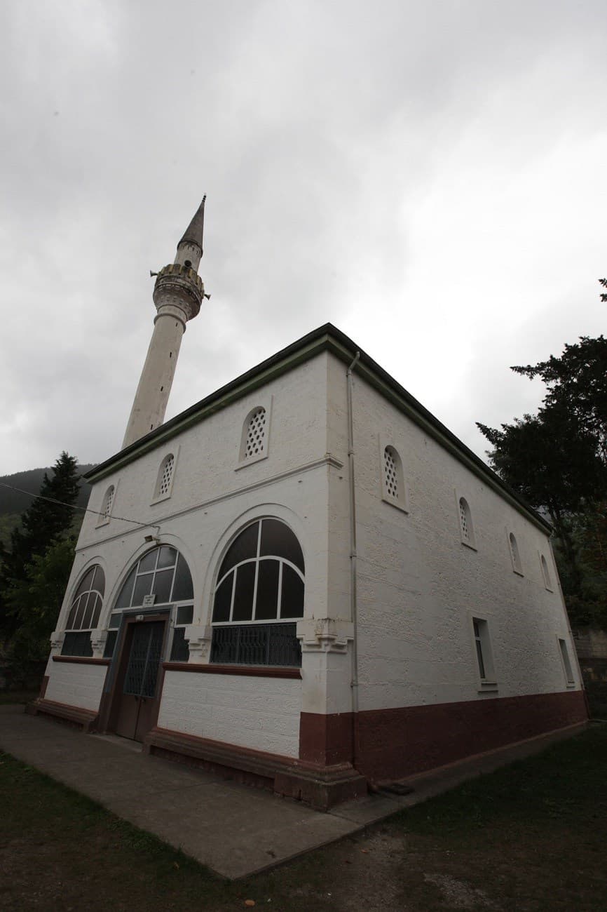 Livera Camii