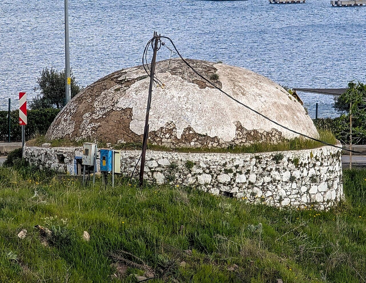 Sarnıç, Haremtan Sokak