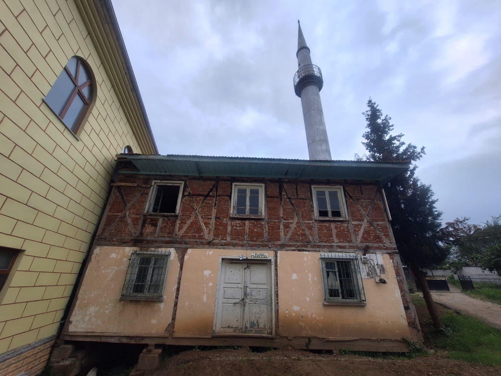 Yenivakıf Köyü Eski Cami
