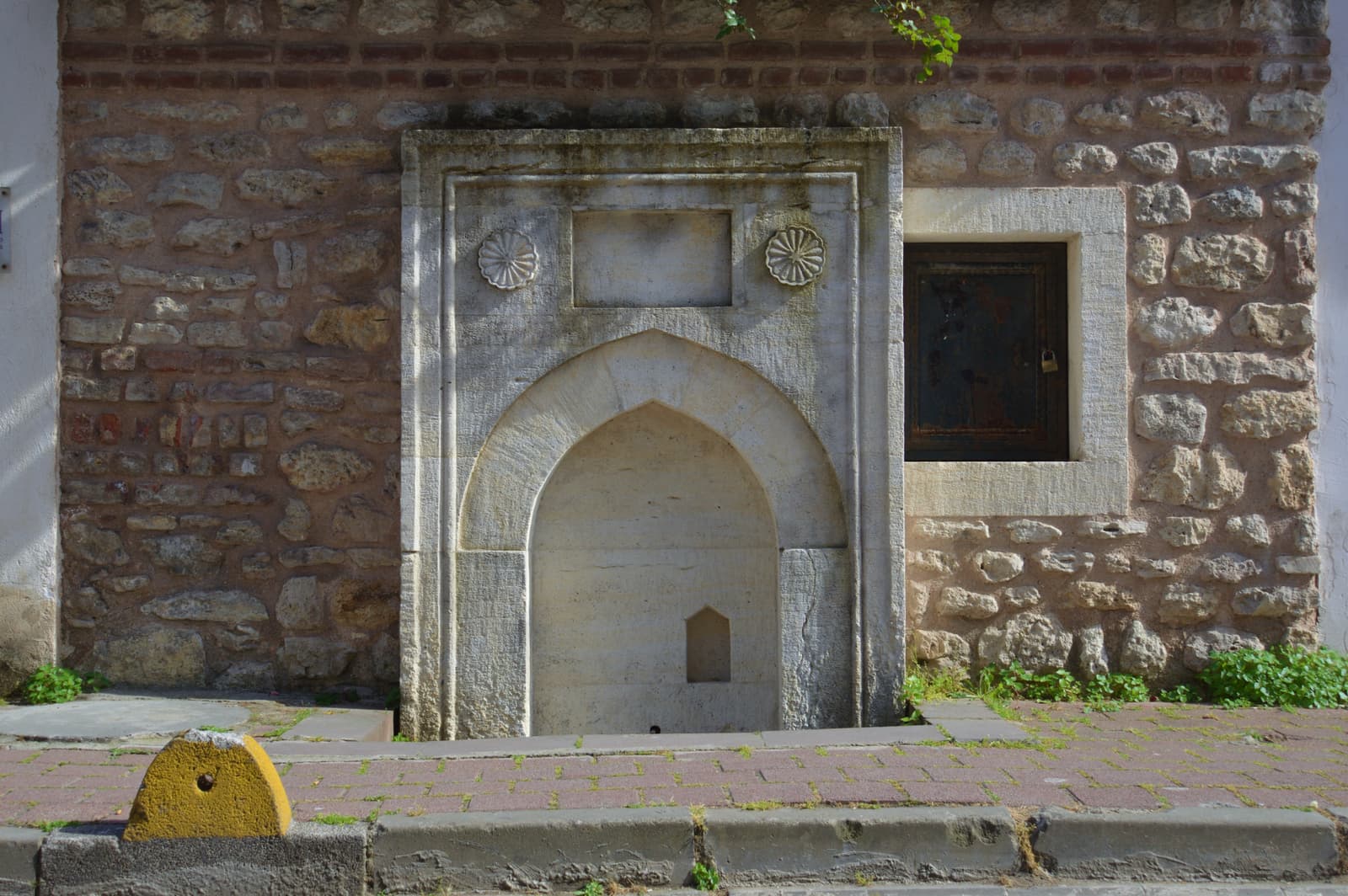 Beşikçizade Çeşmesi