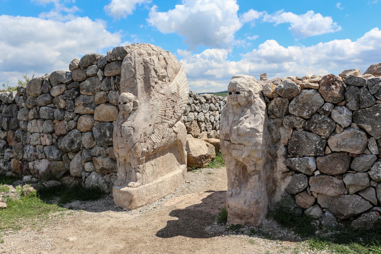 Hattuşa Sfenksli Kapı