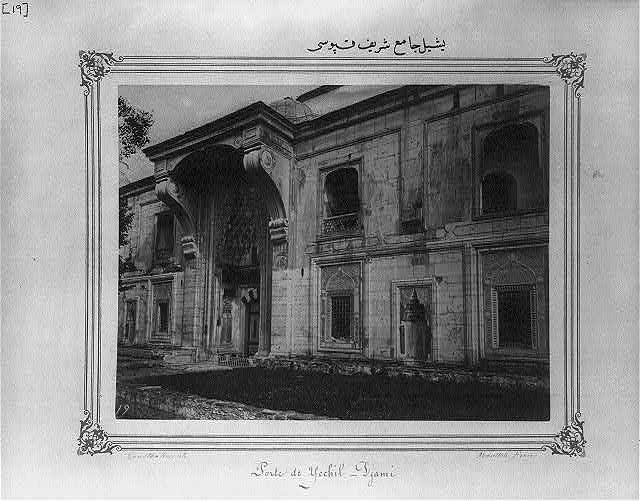 The entry of the Yeşil Cami (Green Mosque)