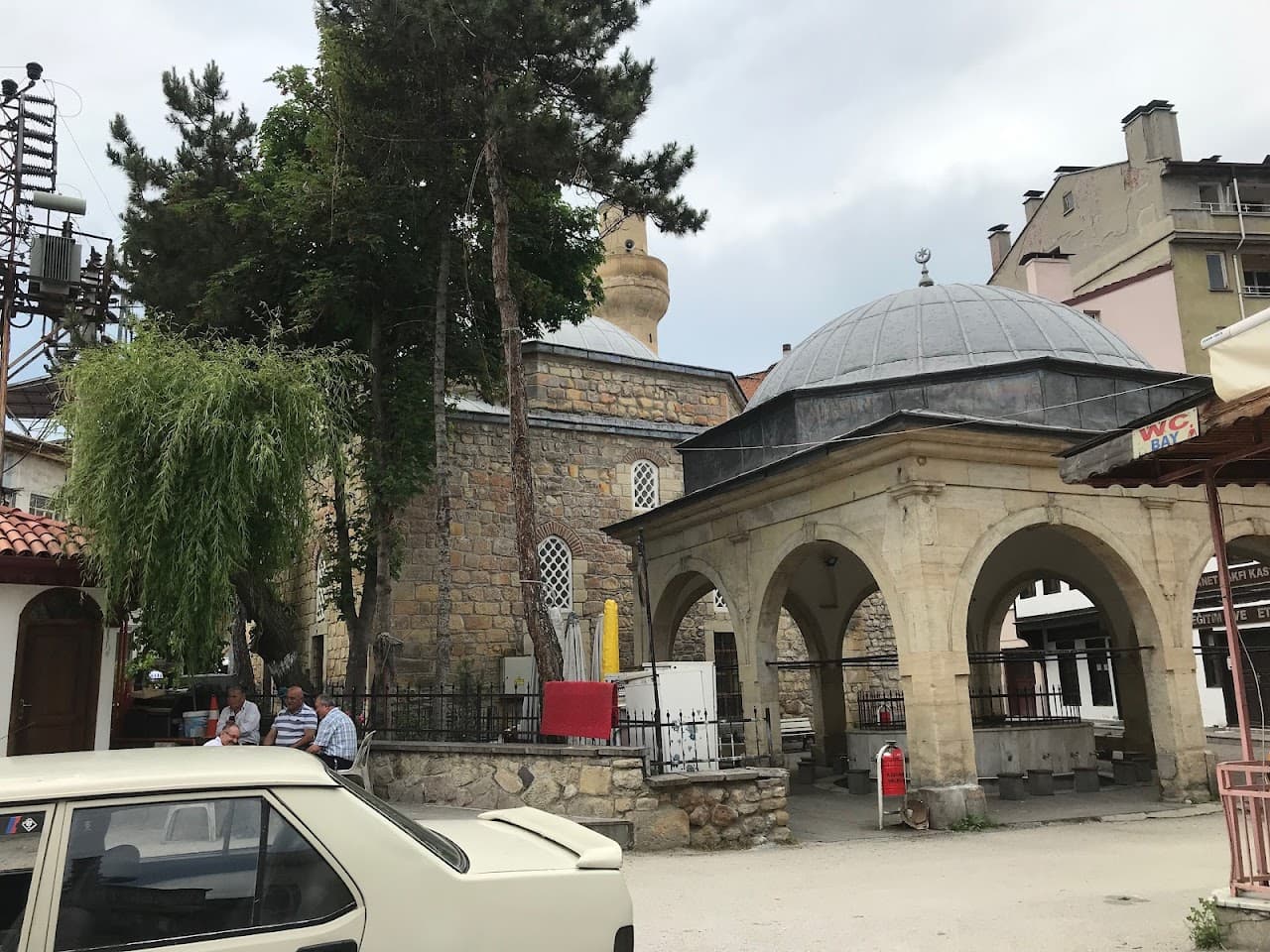 Topçuoğlu Camii Şadırvanı