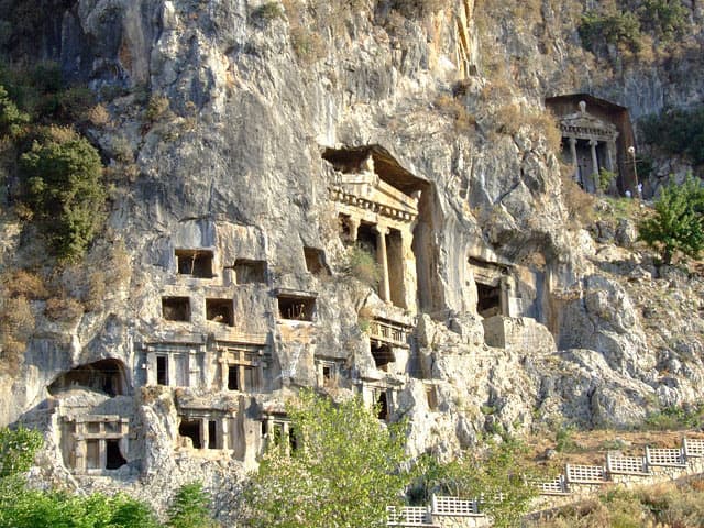 Telmessos Kaya Mezarları 2