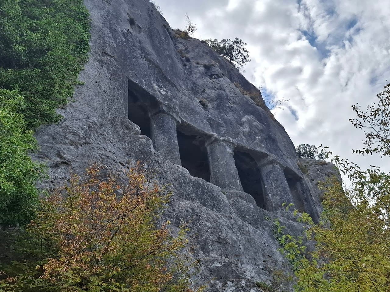 Terelek Kaya Mezarı