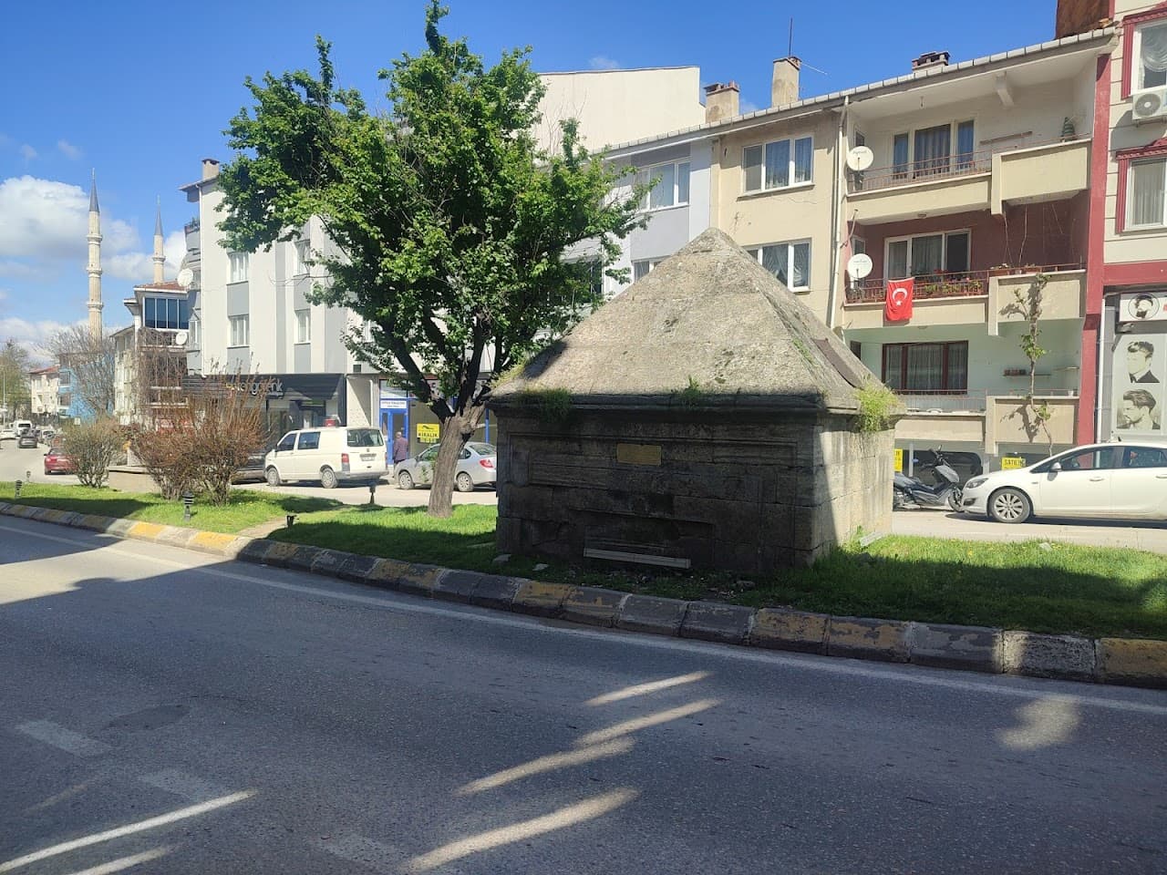 Dizdarzade Efendi Mezarı
