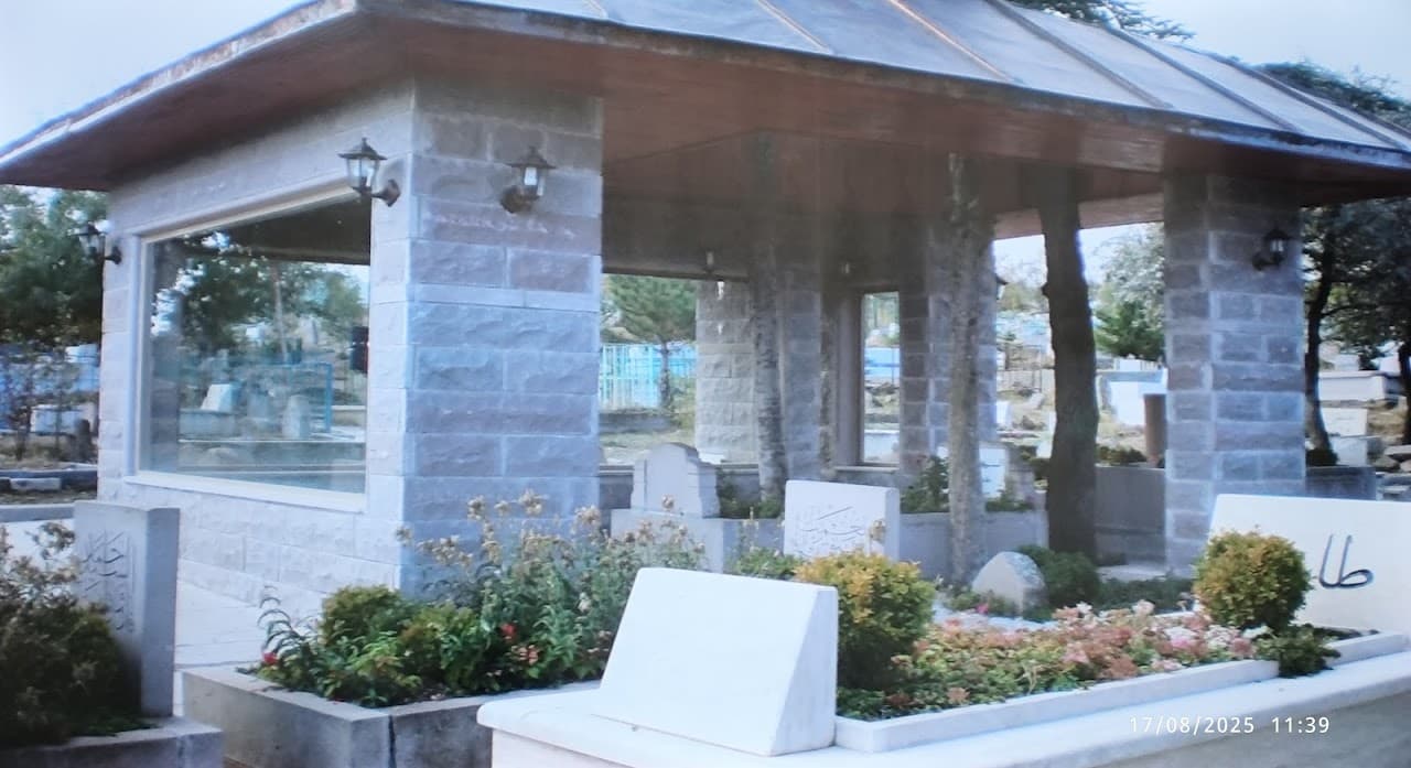 Abdülhakim Arvasi Kabri