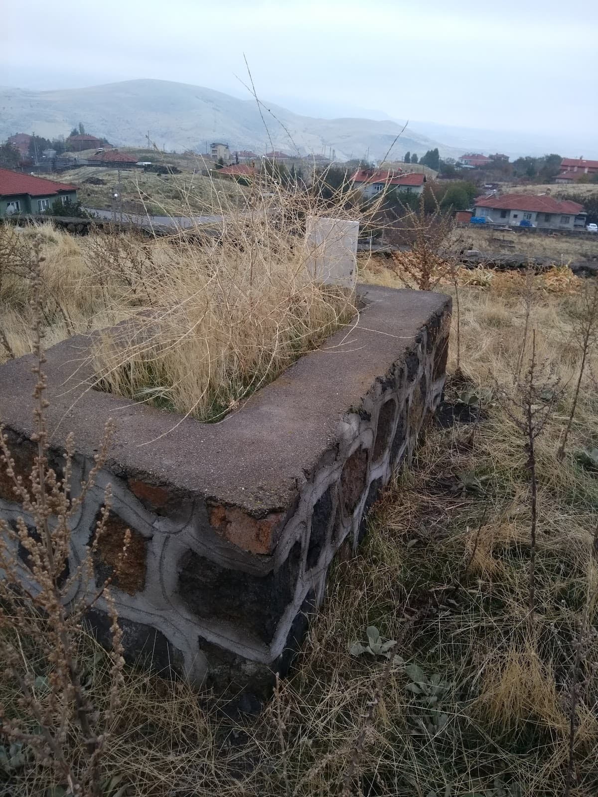 Toprak Dede Kabri