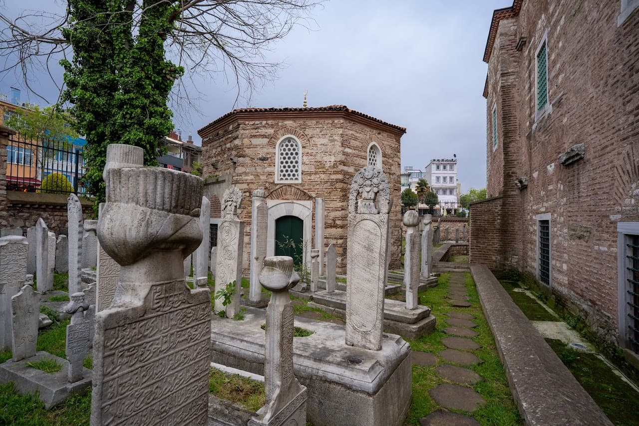 Kabir, Küçük Ayasofya