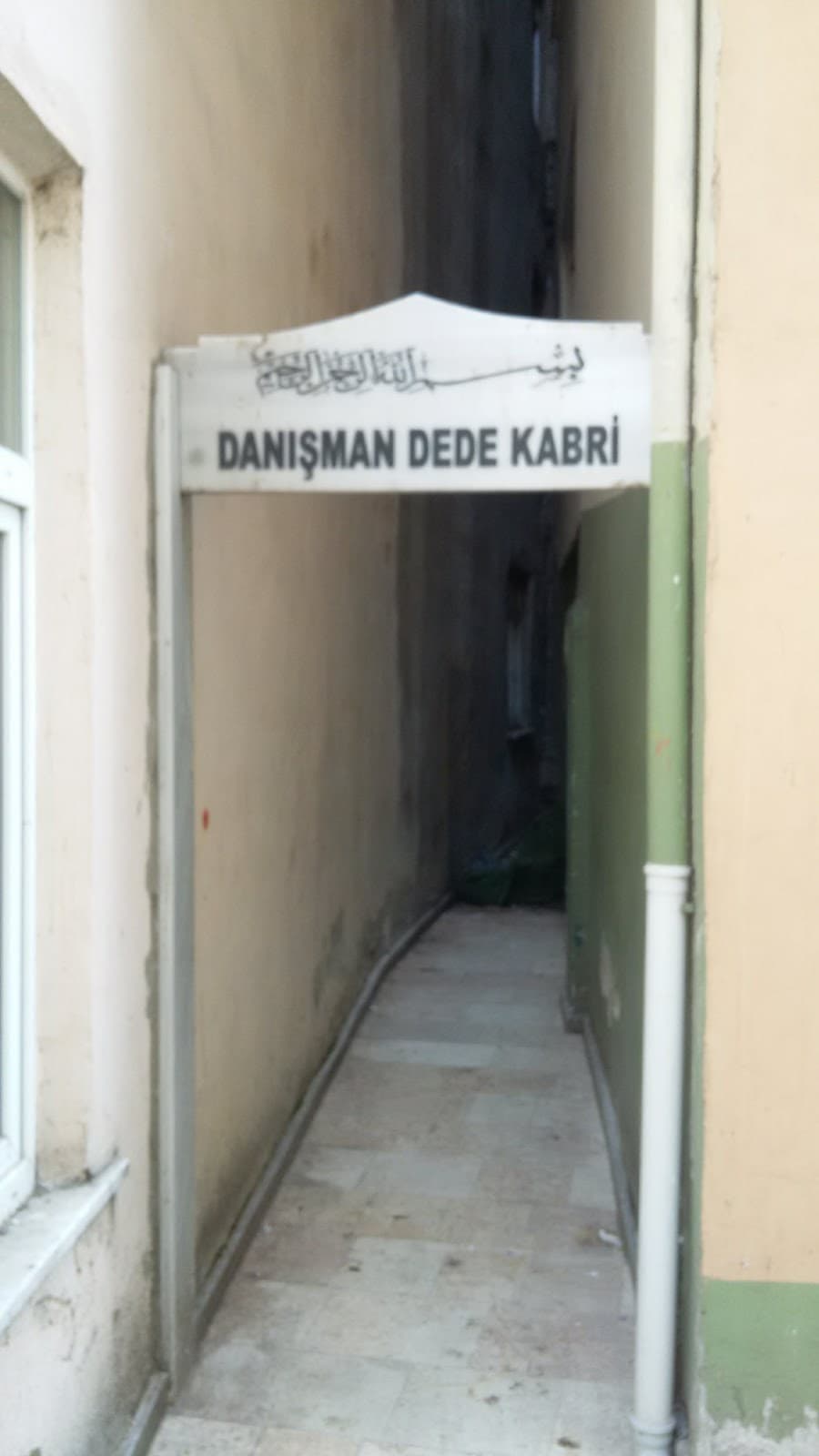 Danışman Dede Kabri