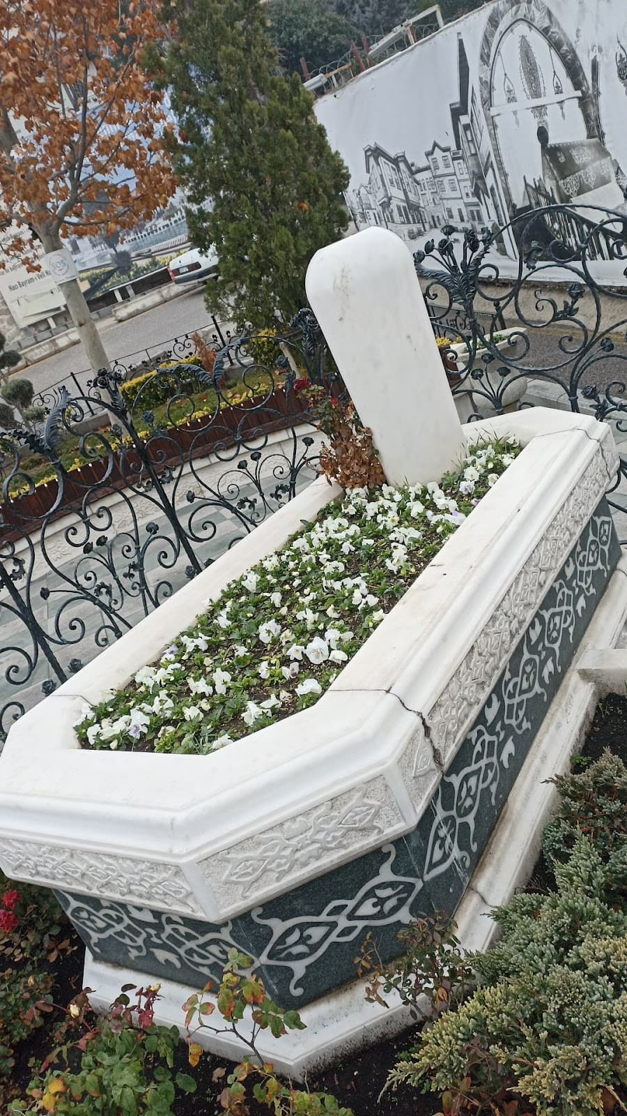 Gül Baba Kabri