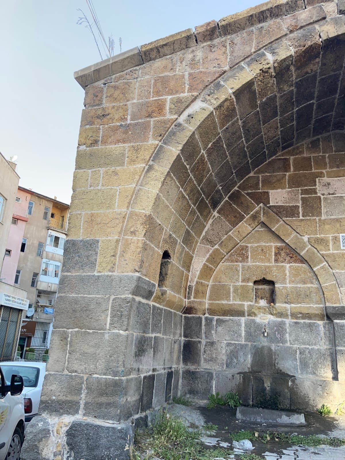 Sır Ali Çeşmesi