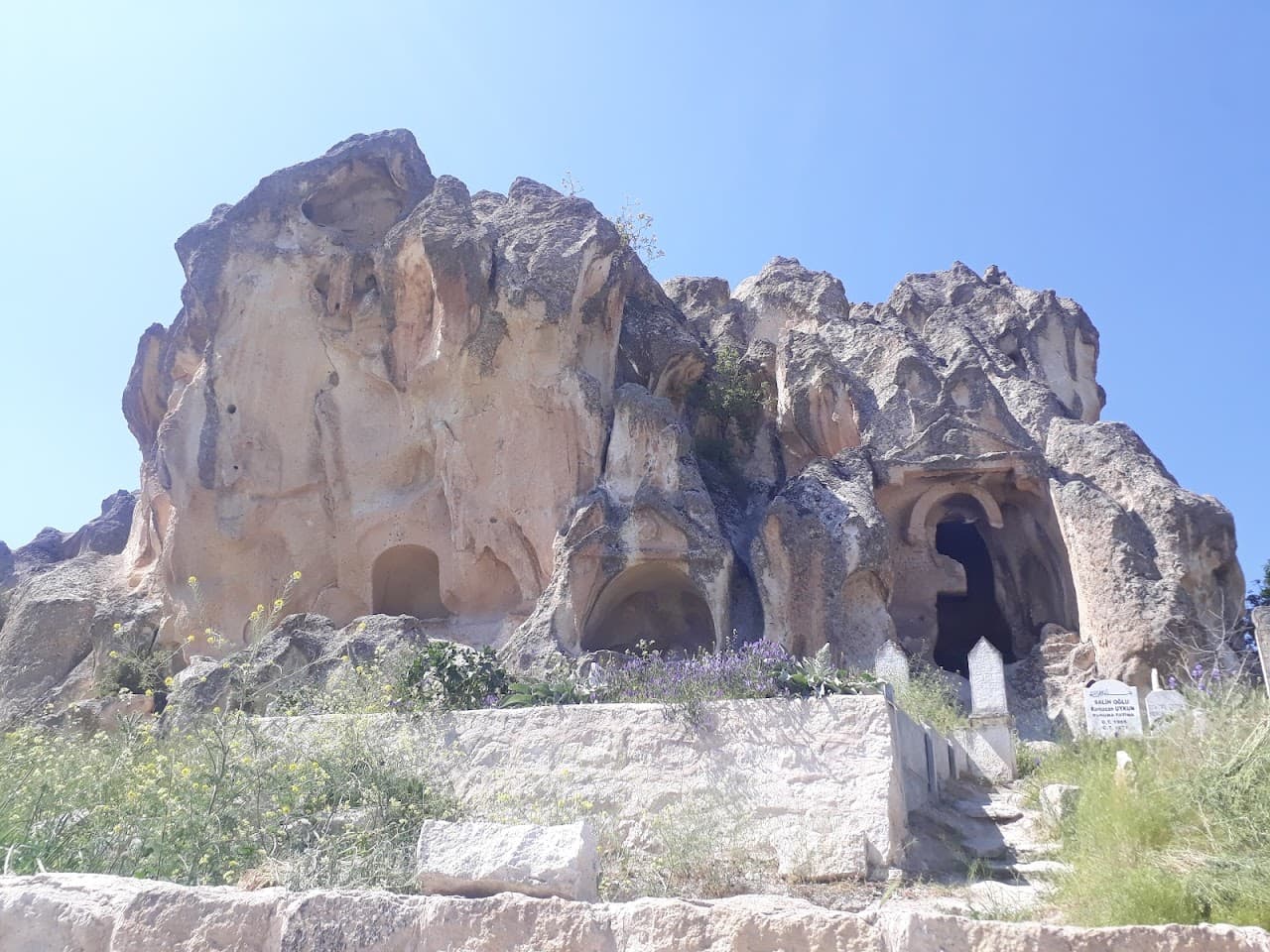 Uç Kilise
