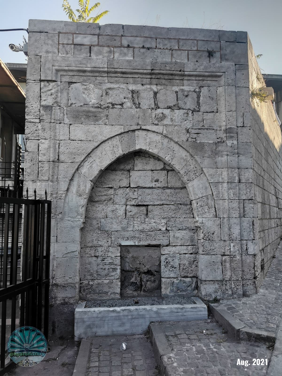 Yeşil Tulumba Sokağı Çeşmesi