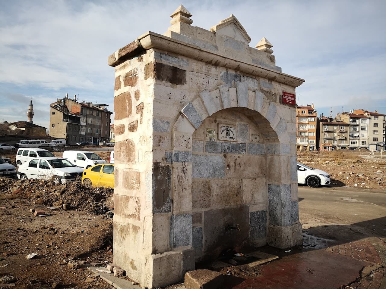 Balıklı Çeşme Sokağı Çeşmesi